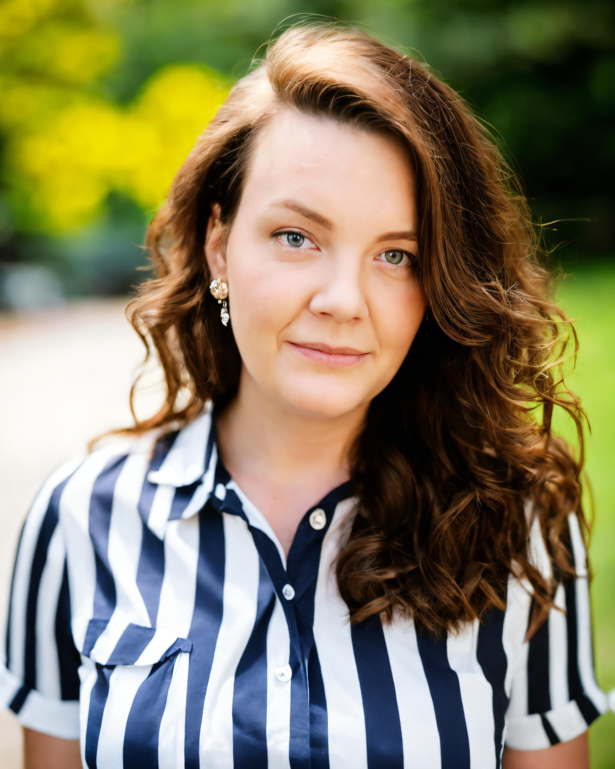 headshot of rhi